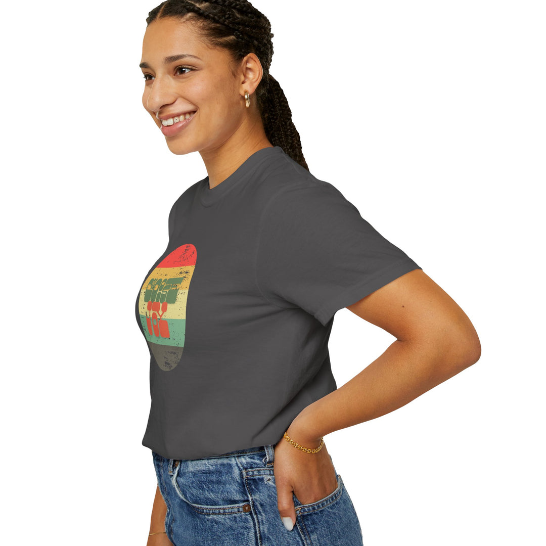 Retro Sunset T-shirt - Choose Joy Shirt