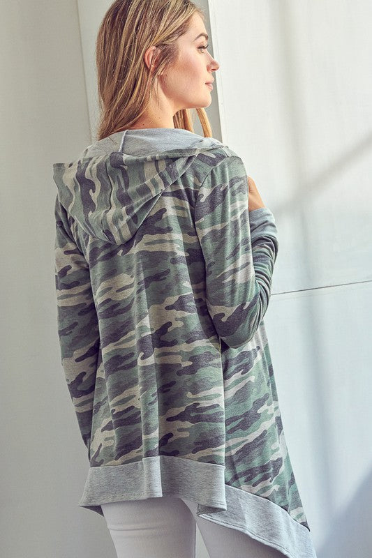 Camouflage Cascade Cardigan e Luna