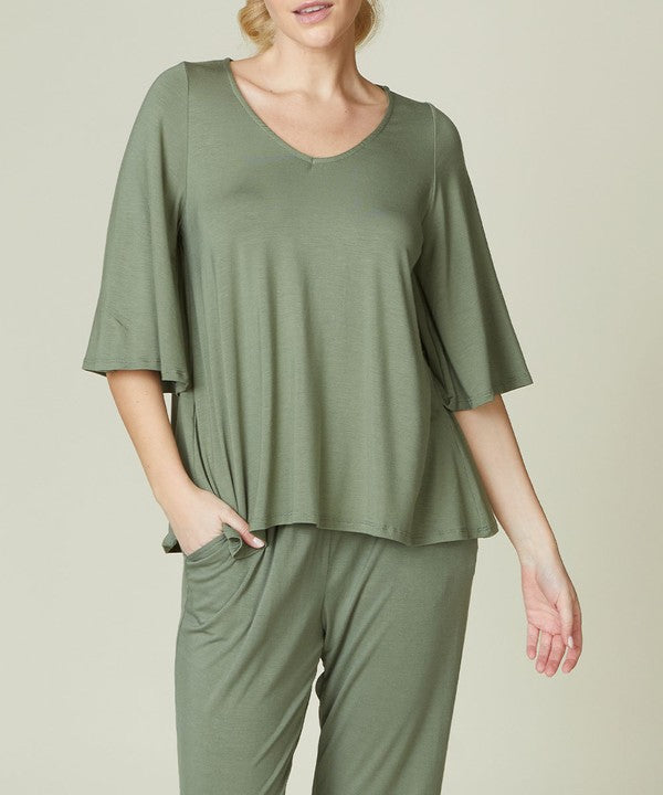 Casual Ease Top Fabina