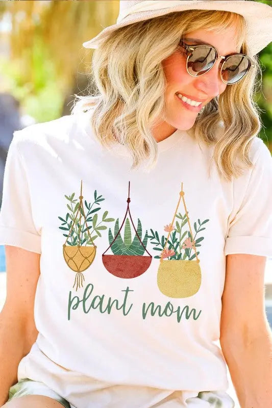 Plant Mom Graphic T Shirts Color Bear