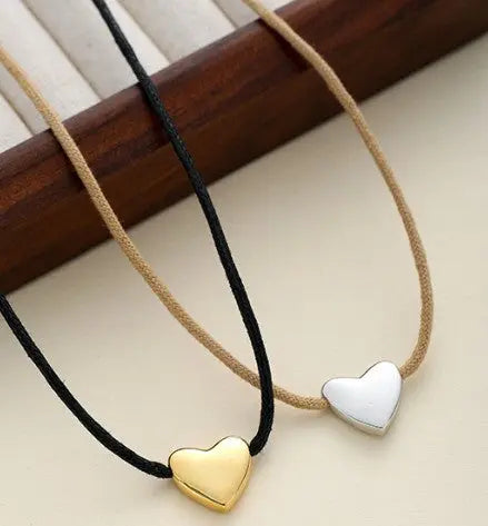 HEART CHARM ROPE NECKLACE SOCALI