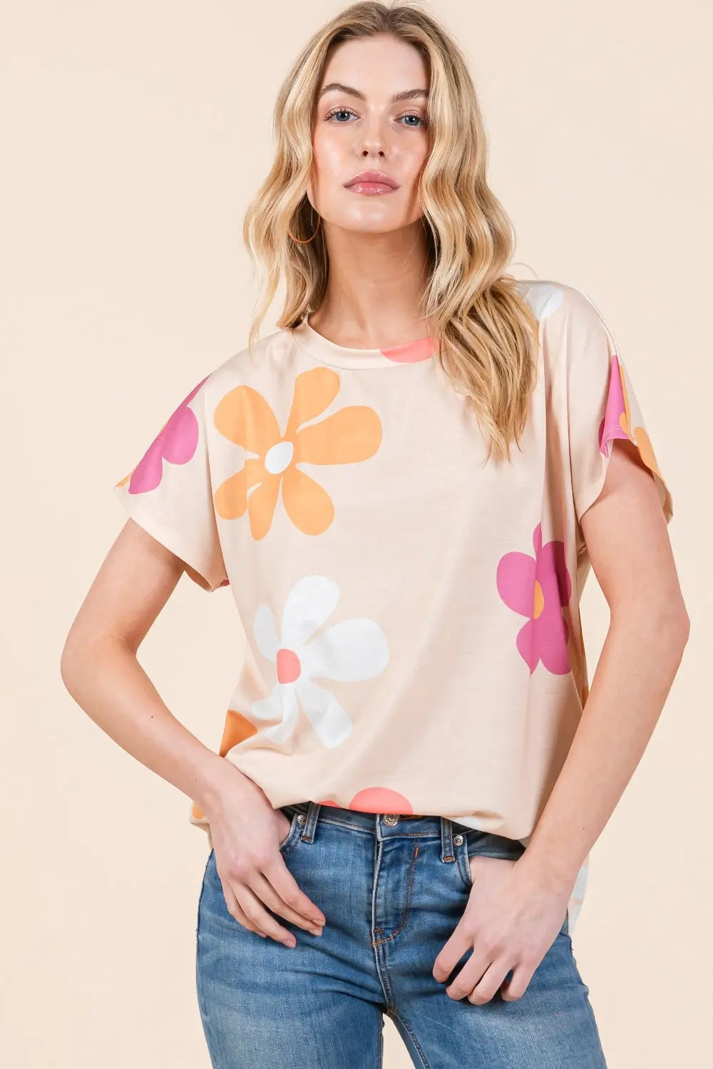 Coming Up Daisies Short Sleeve T-Shirt Trendsi