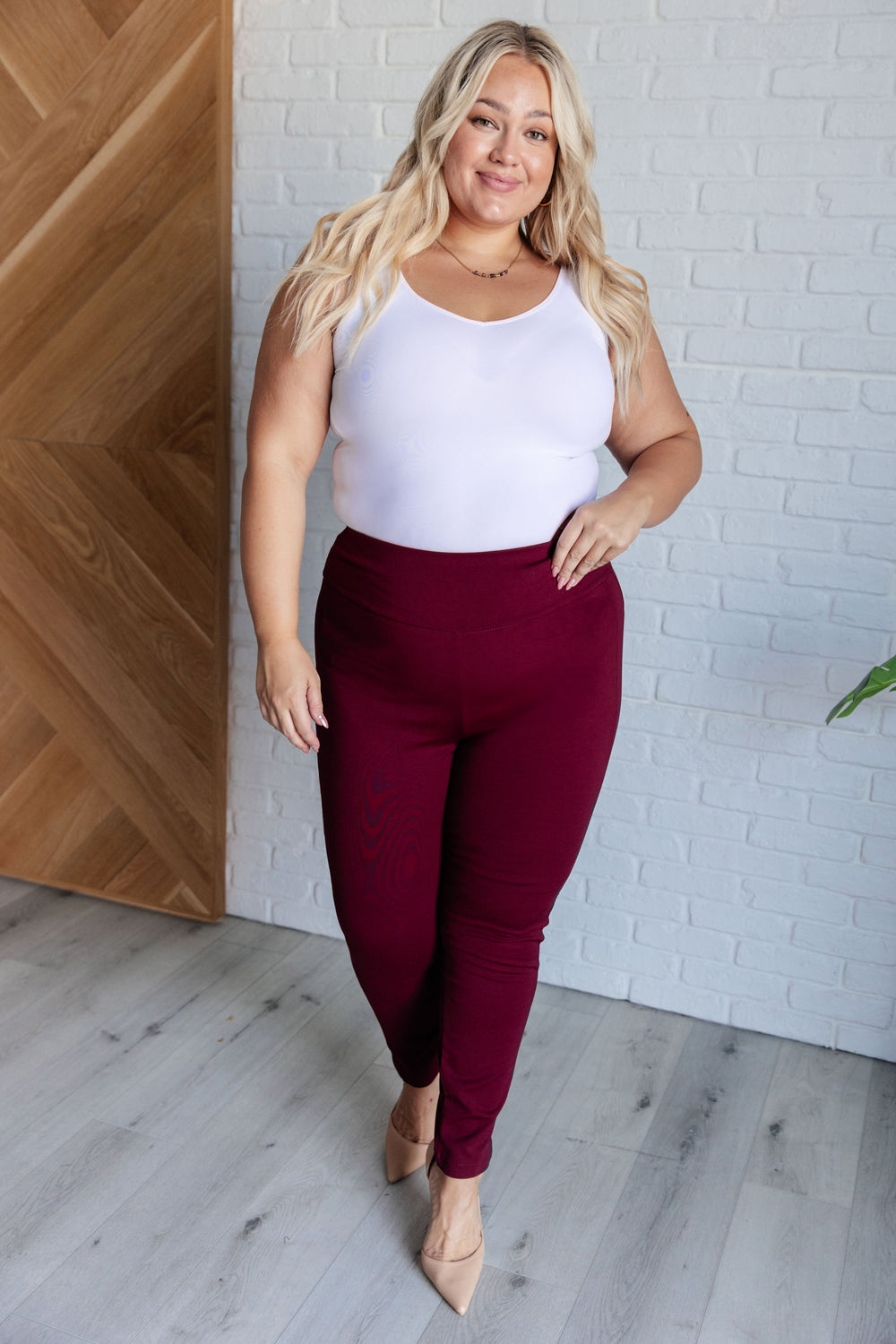 Magic Skinny Pants For Women in Wine Ave Shops