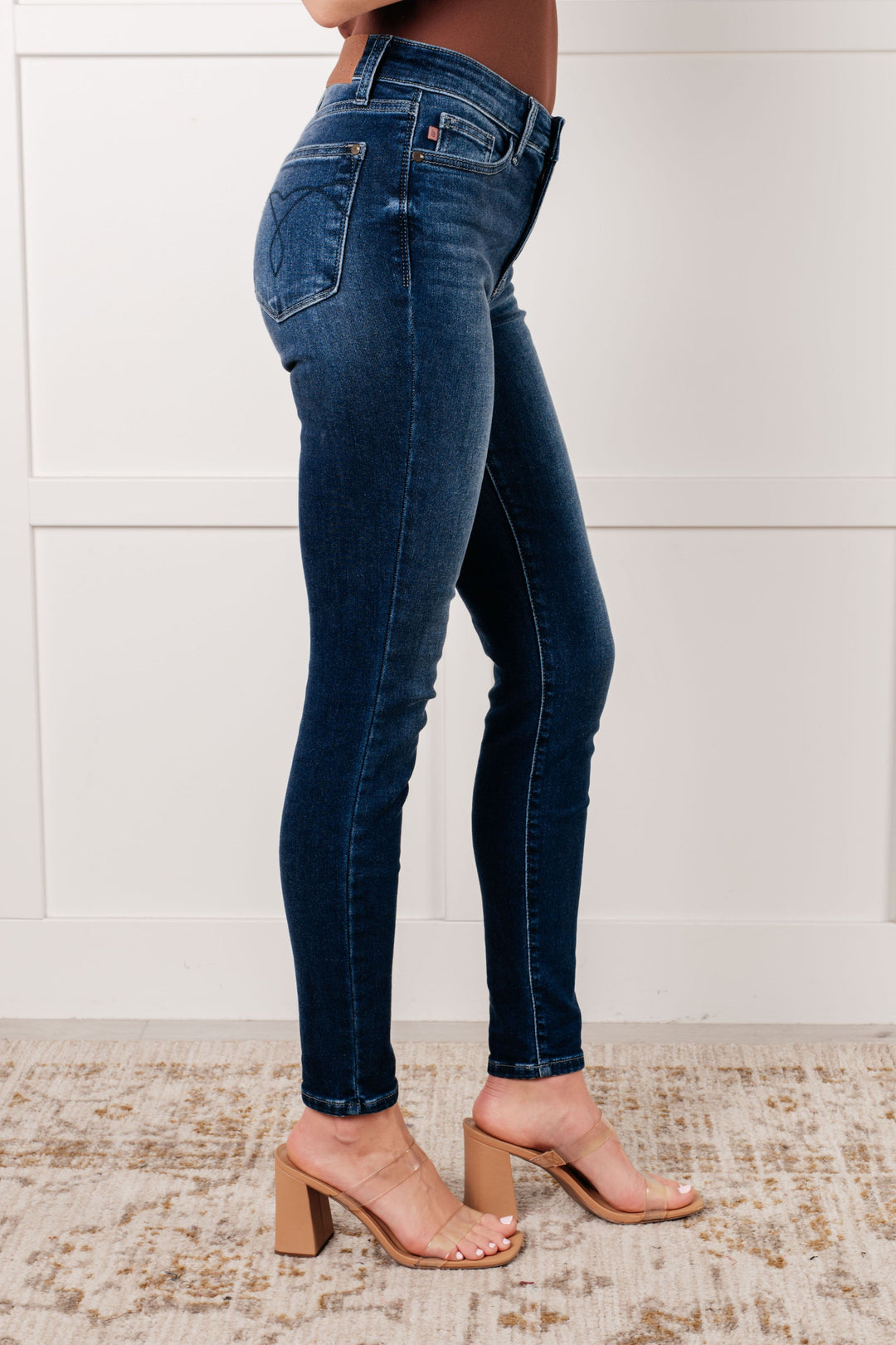 Skylar Mid Rise Thermal Vintage Skinny Jean