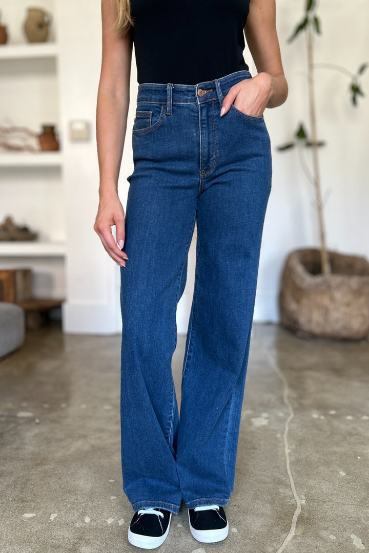 Judy Blue High Rise Straight Jeans